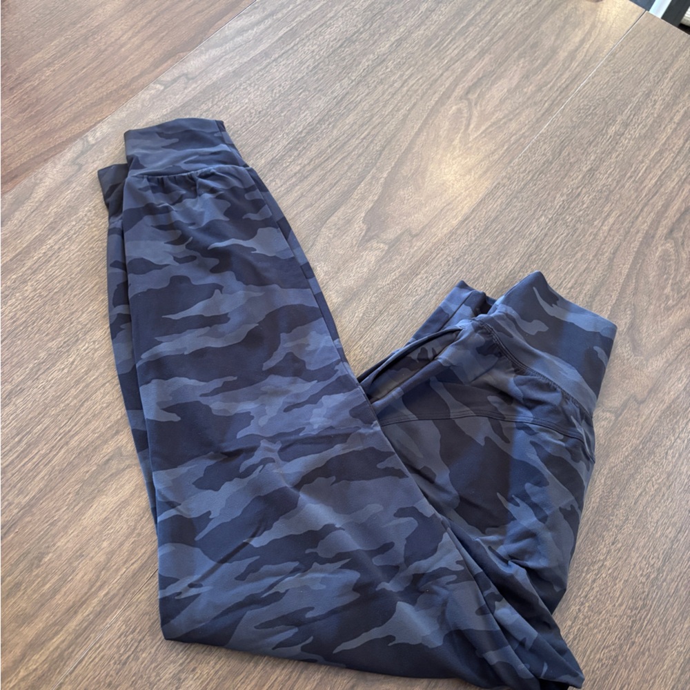 Athleta jogger cameo pant